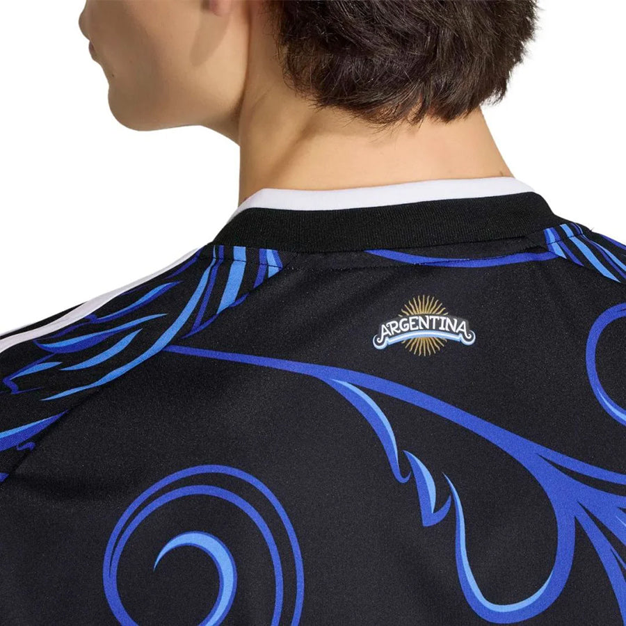 MAGLIA ARGENTINA AWAY 2026/27 (PATCH + "L.MARTÍNEZ 22" INCLUSI)